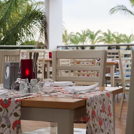 Hotel Suntopia Tropical 4*