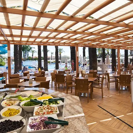 Suntopia Tropical Hotel